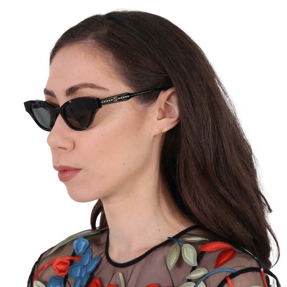 Gucci Diamond Stone Cat Eye Ladies Full Box New - Picture 2 of 5